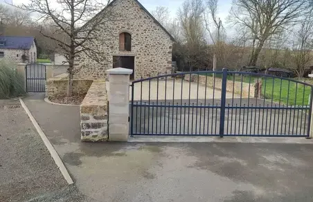 fabrication de portail à Gennes-sur-Glaize - image 2